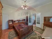 Casă / Vilă cu 5 camere de vânzare în Aleșd zona Ult... 