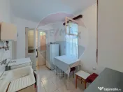 Casă / Vilă cu 5 camere de vânzare în Aleșd zona Ult... 