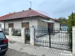 Casă / Vilă cu 5 camere de vânzare în Aleșd zona Ult...