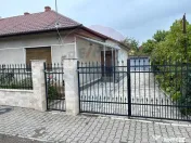 Casă / Vilă cu 5 camere de vânzare în Aleșd zona Ult...