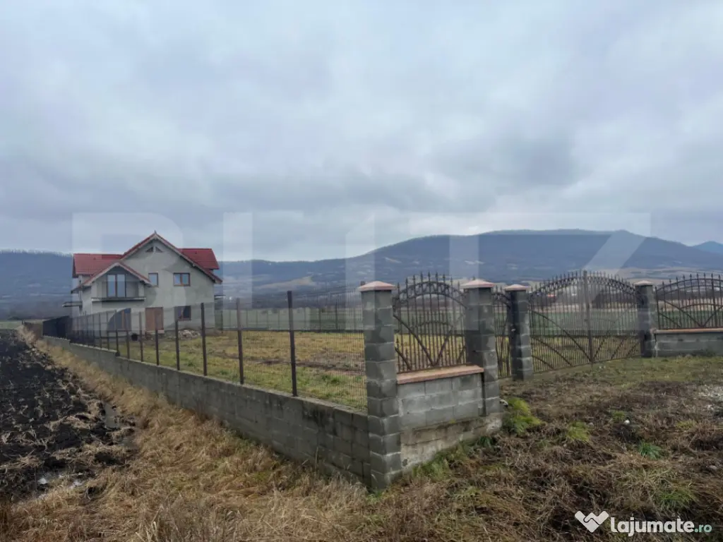 Casa Individuala, 230 mp, 2900 mp teren, 15 km de Bistrita 2