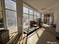 Spatiu comercial 121 mp, vitrina, 1 Mai