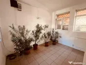 Spatiu comercial 121 mp, vitrina, 1 Mai 