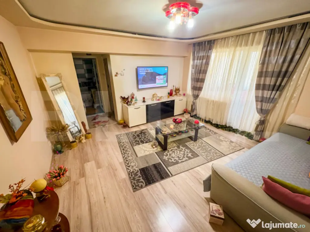 Apartament 2 camere semi-decomandat