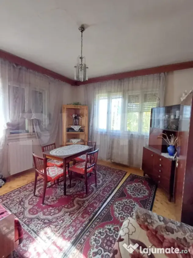 Casa renovabila cu 11508 mp teren, in Copaceni