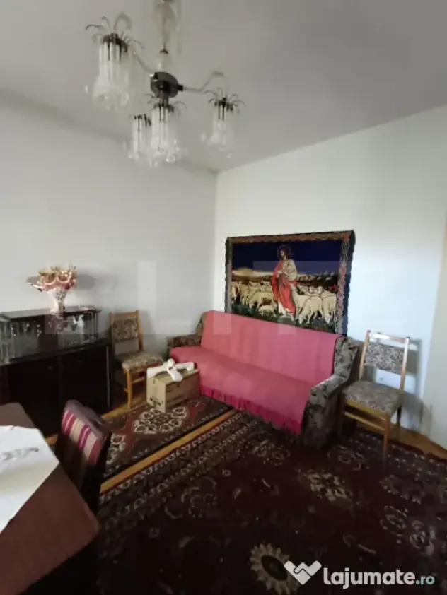 Casa renovabila cu 11508 mp teren, in Copaceni