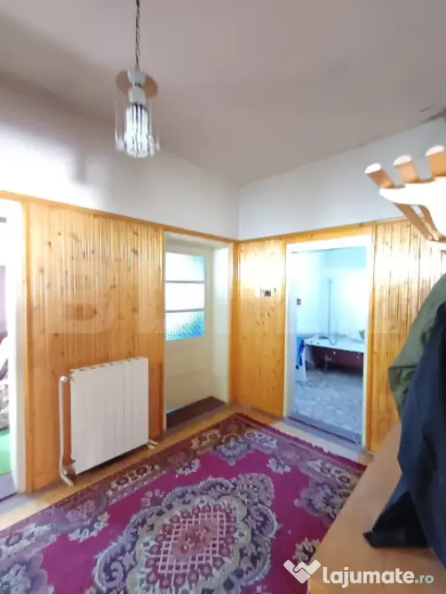 Casa renovabila cu 11508 mp teren, in Copaceni
