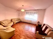Casă / Vilă cu 7 camere de închiriat în zona Oncea