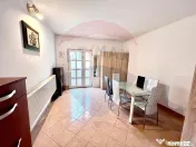 Casă / Vilă cu 7 camere de închiriat în zona Oncea 