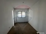 Apartament 4 camere in zona Piata 