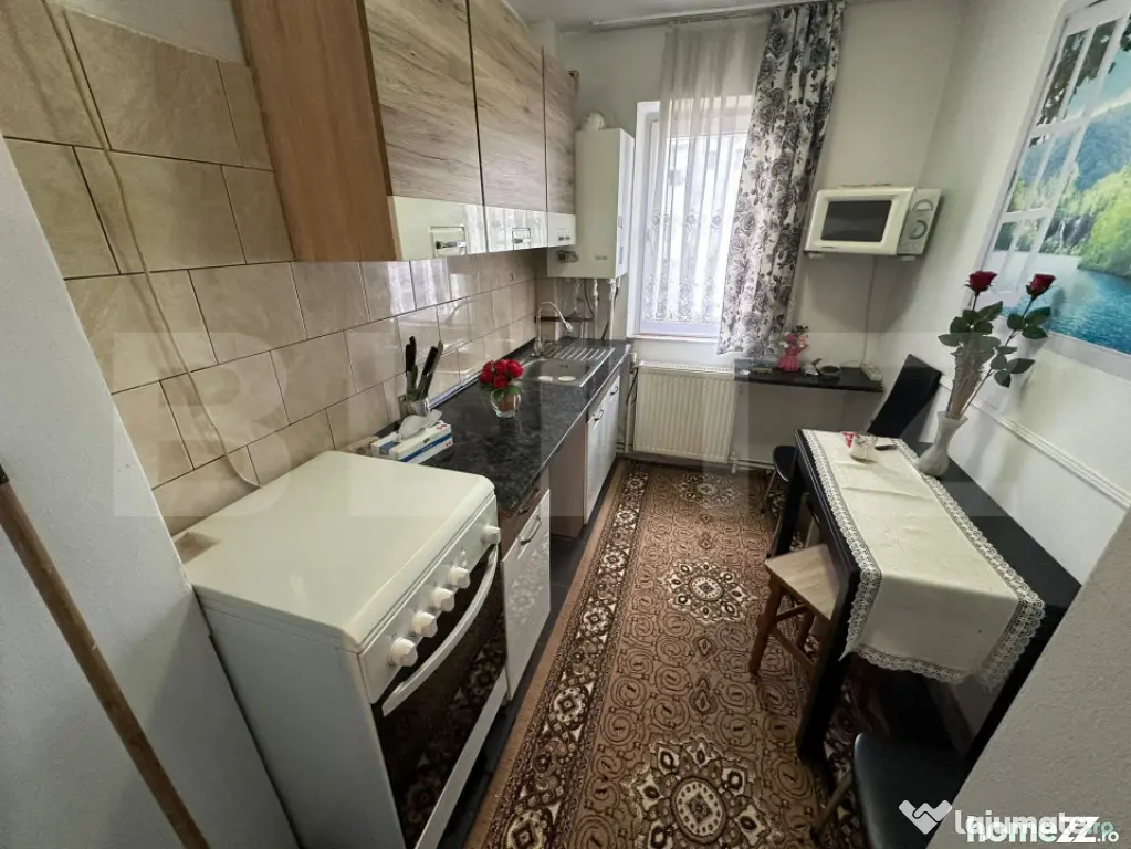 Apartament 2 camere, semidecomandat, 40 mp, zona Micro – m - Deva (Hunedoara)