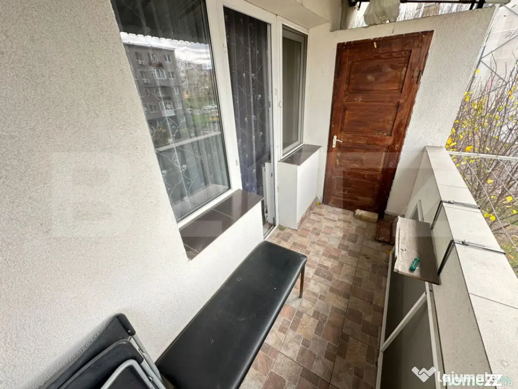 Apartament 2 camere, semidecomandat, 40 mp, zona Micro – m - Deva (Hunedoara)