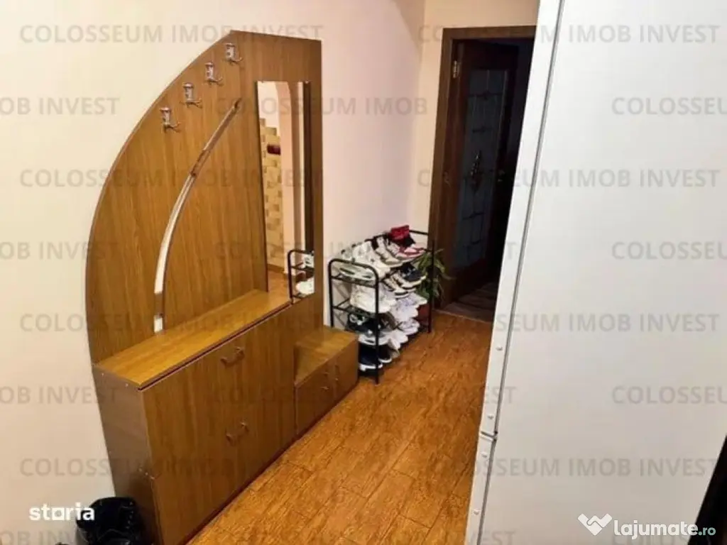 Apartament cu 3 camere,decomandat - zona Codrul Cosminului