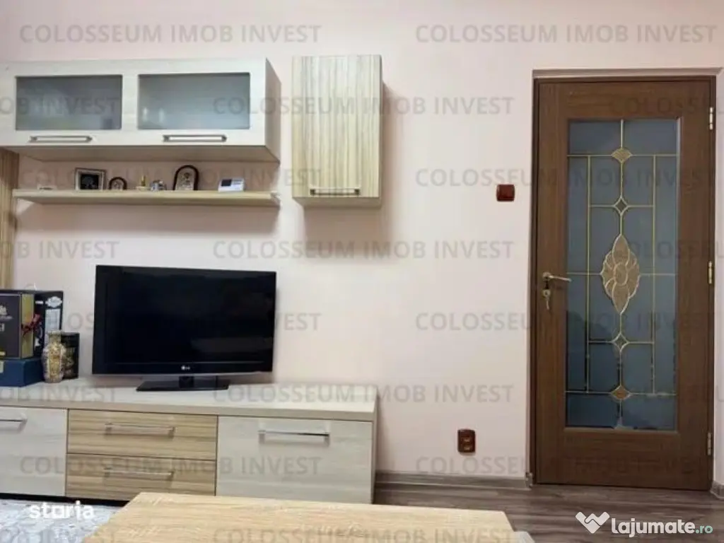 Apartament cu 3 camere,decomandat - zona Codrul Cosminului