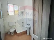 Casă cu 3 camere pe strada Eminescu 