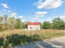 Teren intravilan 1300 mp, cu casa de lemn, Luna de Jos