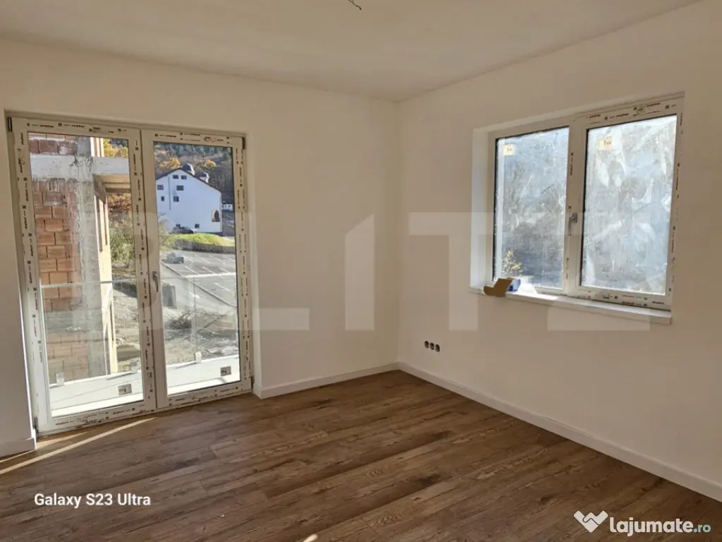Duplex 4 camere, 130 mp utili, 275 mp teren, 3 băi, zona T?