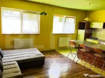 Apartament 3 camere 53 mp , 2 parcări, curte