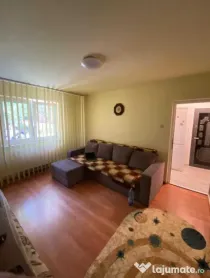 Apartament 2 camere,semidecomandat - zona Grivitei
