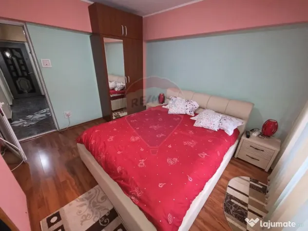 Apartament cu 3 camere etajul 1, Campineanca