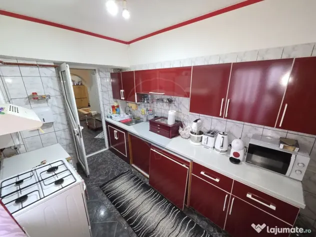 Apartament cu 3 camere etajul 1, Campineanca