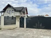 Casă / Vilă cu 5 camere de vânzare
