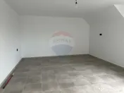 Casă / Vilă cu 5 camere de vânzare 