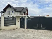 Casă / Vilă cu 5 camere de vânzare 