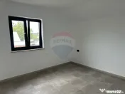 Casă / Vilă cu 5 camere de vânzare 