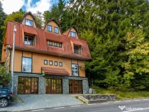 Vilă/Pensiune de vânzare în Sinaia – 450 mp, lângă...