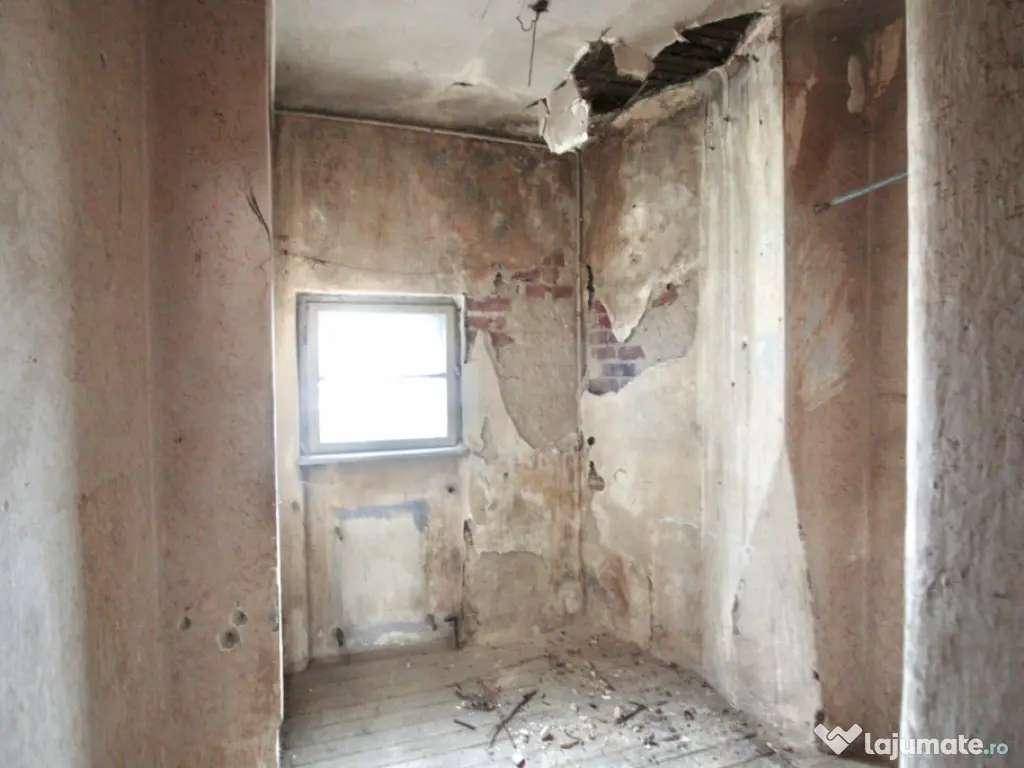 CISMIGIU -BERZEI, MANSARDA NEAMENAJATA, 125 MP!