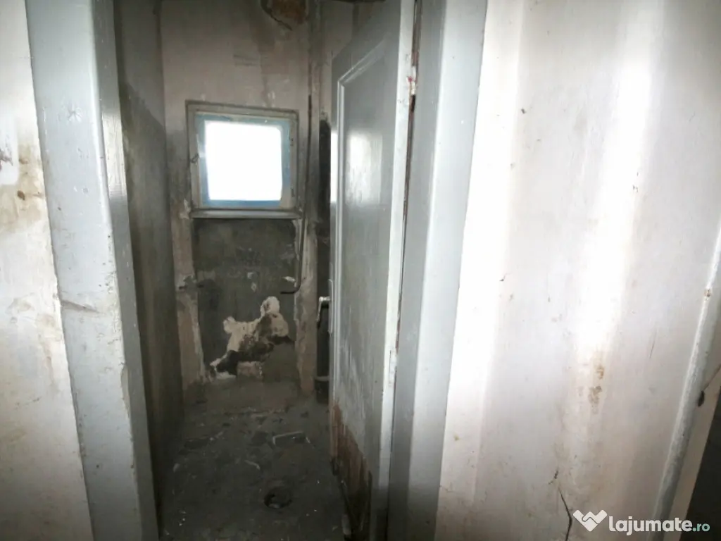 CISMIGIU -BERZEI, MANSARDA NEAMENAJATA, 125 MP!