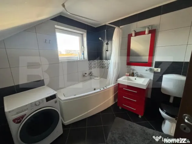 Apartament cu 3 camere, 87 mp, parcare, zona Eroilor