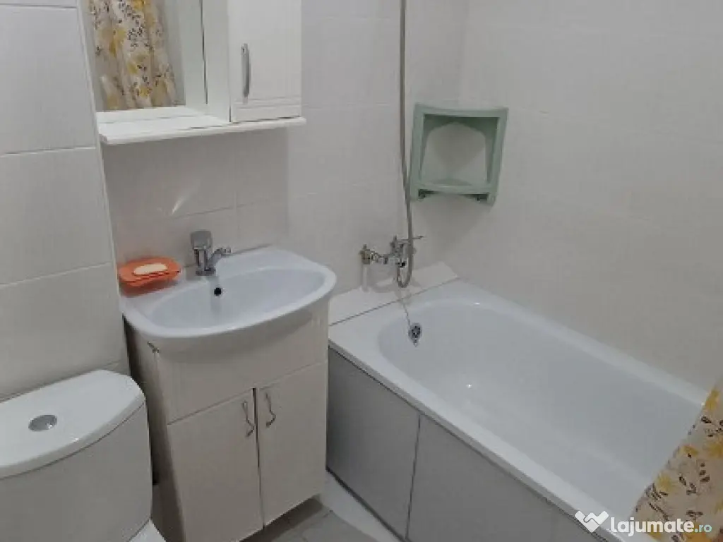 Inchiriere apartament cu doua camere in zona Eroii Revolutiei