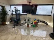 Apartament cu 4 camere de vânzare în zona Sarari 