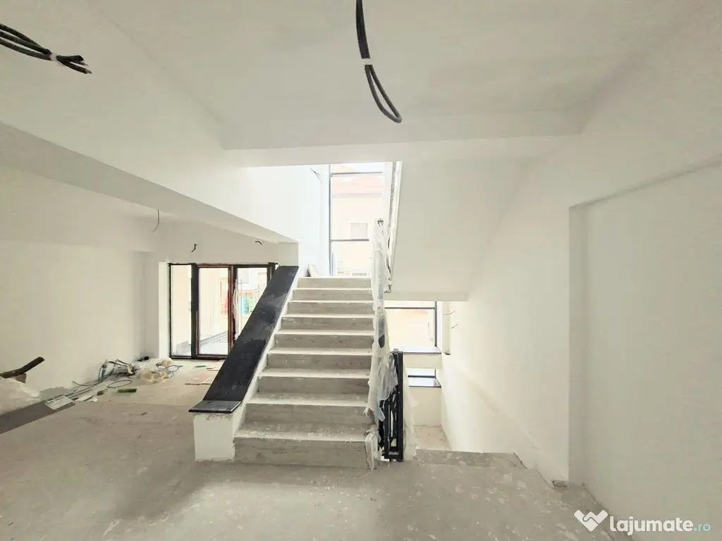 ???? DE ÎNCHIRIAT | Clădire Premium 750 mp | Ultracentr...