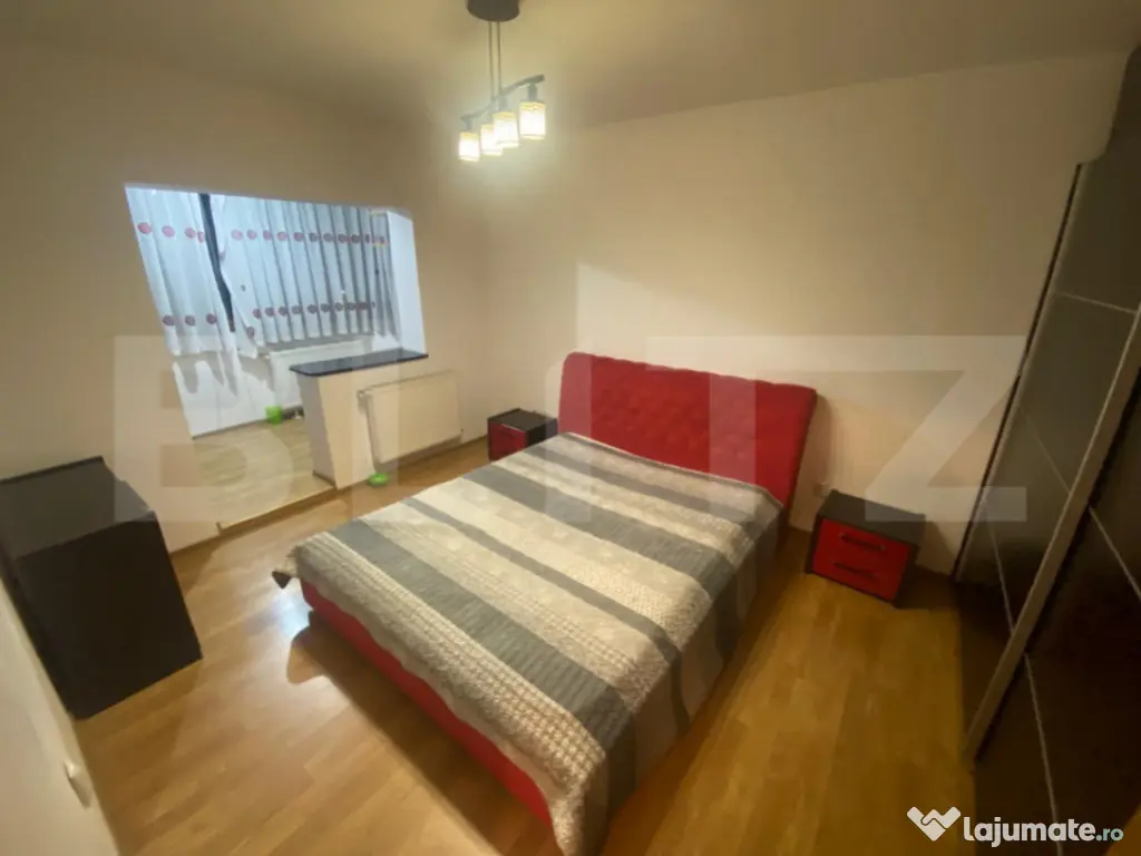 Apartament 3 camere, 74 mp, 2 balcoane, eta intermediar, la