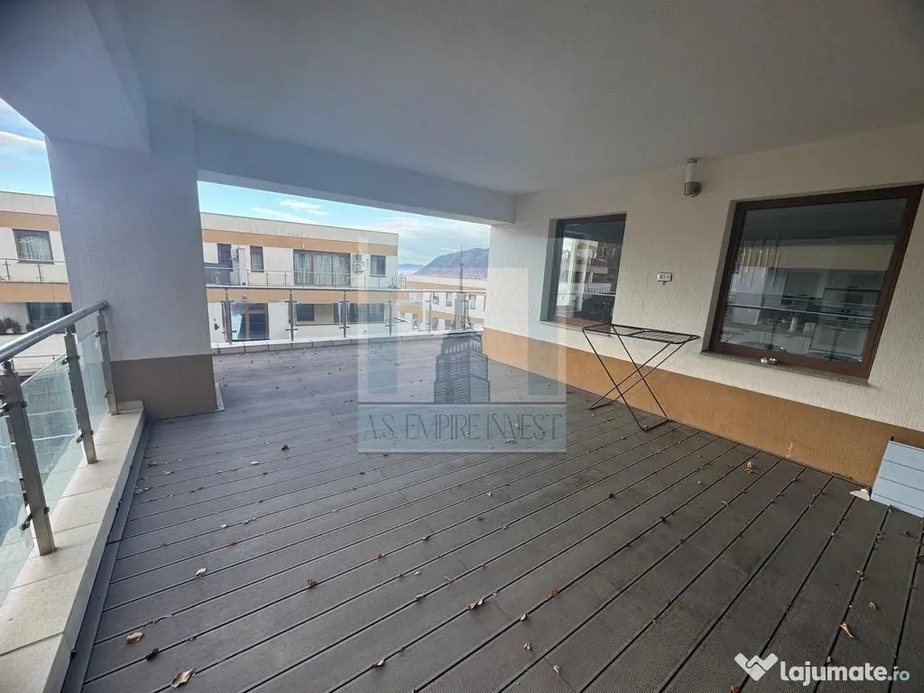 Apartament 3 camere de vanzare/ Poiana Brasov