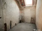 De vanzare bloc la gri format din 9 apartamente 