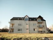 De vanzare bloc la gri format din 9 apartamente 