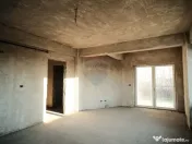 De vanzare bloc la gri format din 9 apartamente 