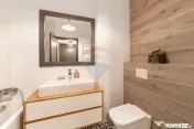 Apartament tip PENTHOUSE, 3 camere de vânzare, posibil R...