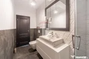 Apartament tip PENTHOUSE, 3 camere de vânzare, posibil R...