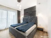 Apartament tip PENTHOUSE, 3 camere de vânzare, posibil R... 