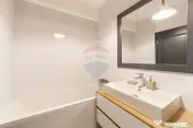 Apartament tip PENTHOUSE, 3 camere de vânzare, posibil R... 