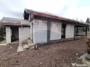 Casă / Vilă cu 8 camere de vânzare 