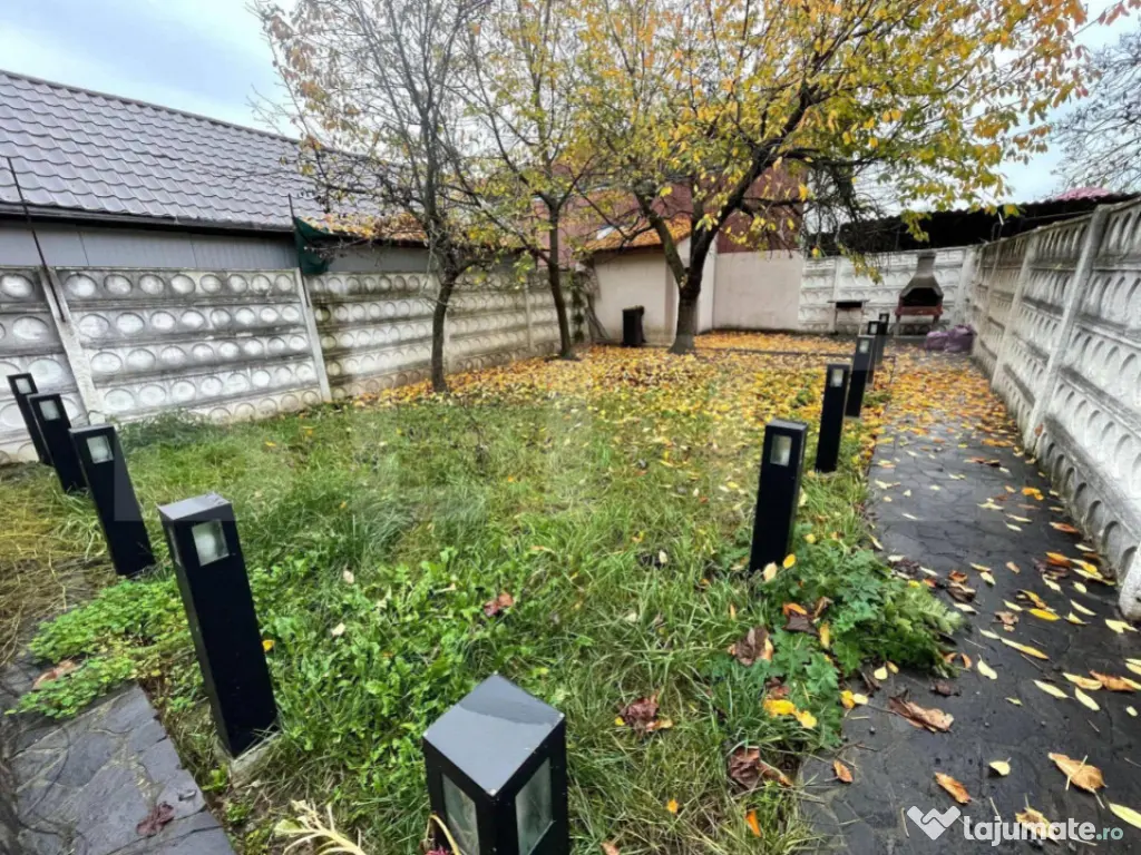 Casa 3 dormitoare de vanzare, 200 mp, teren 252mp, zona Semi