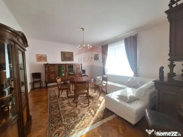 Apartament 4 camere , pet friendly, cu parcare si curte, ...