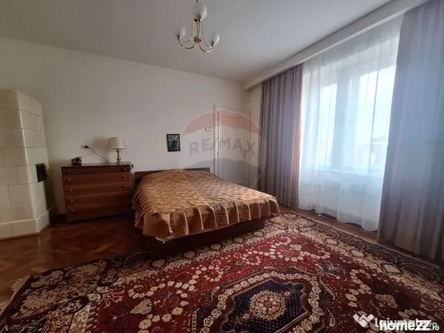 Apartament 4 camere , pet friendly, cu parcare si curte, ...