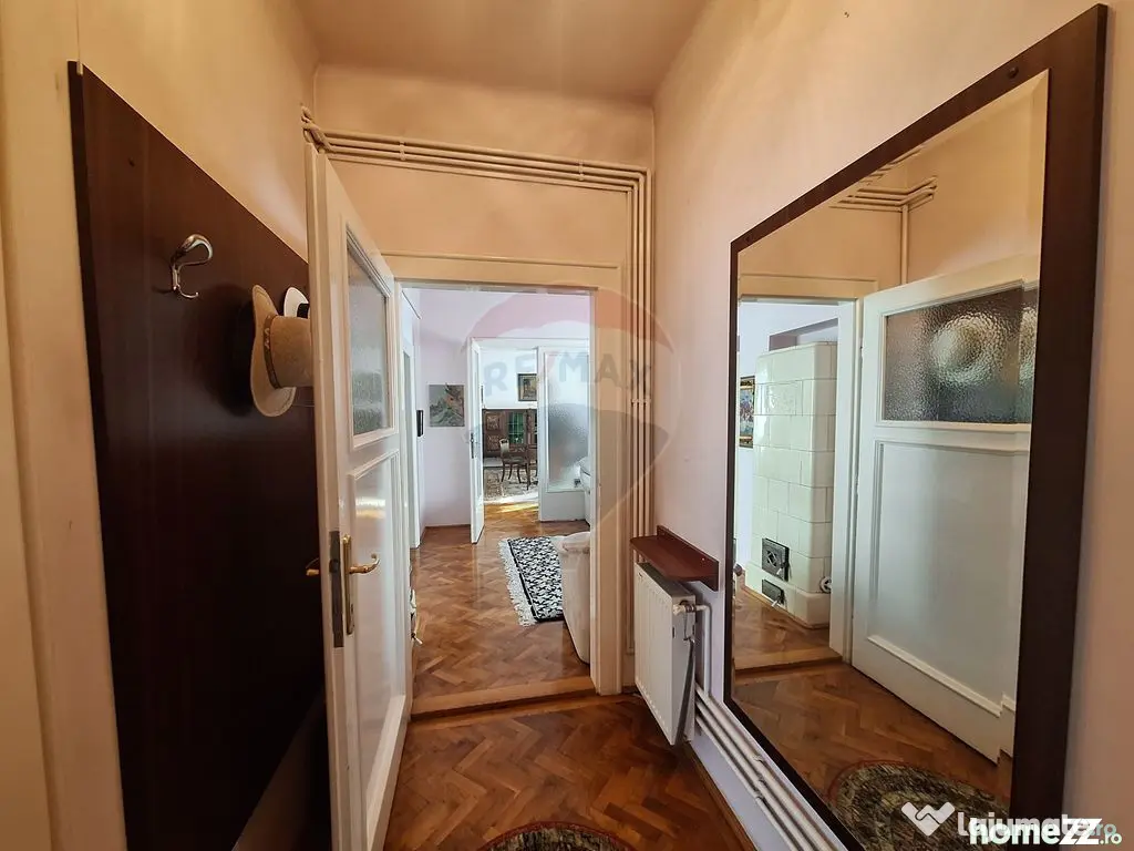 Apartament 4 camere , pet friendly, cu parcare si curte, ...